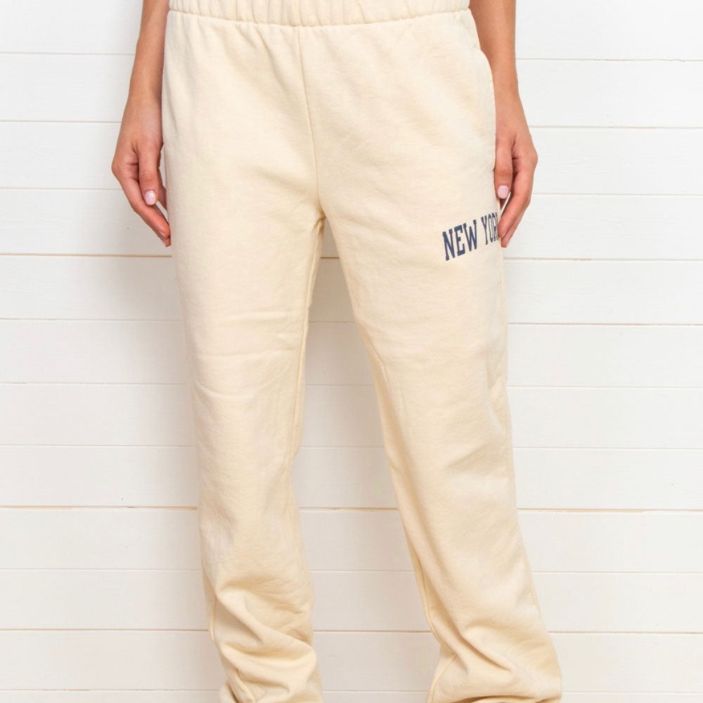 Brandy Melville New York Rosa Sweatpants